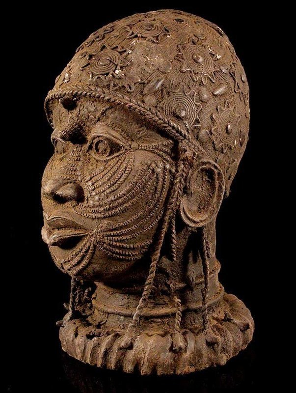 Massive 7 kg Ife Bronze Head of Oni (Oòni) Yoruba