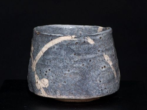 Nezumi-Shino Chawan of early Edo Period