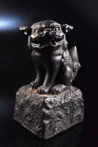 Antique Japanese Bizen Shishi Lion Foo Dog Statue