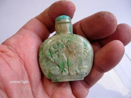 Chinese Jadeite Snuff Bottle