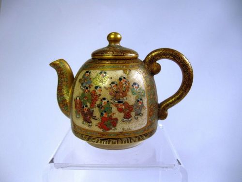 Japanese Miniature Satsuma Teapot by Kinkozan, Signed