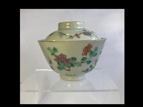 Chinese Porcelain Famille Rose Lidded Bowl, Marked