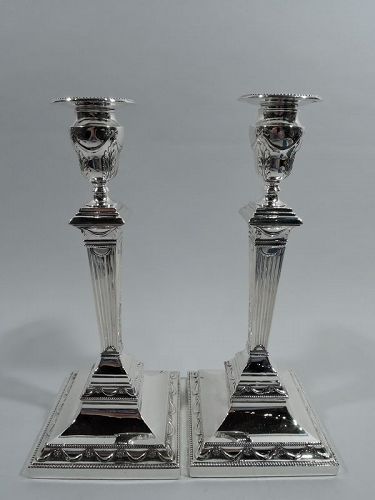 Pair of English Edwardian Neoclassical Sterling Silver Candlesticks