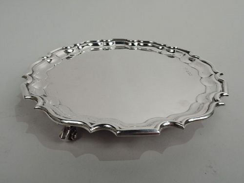 Traditional English Georgian Chippendale-Style Piecrust Salver Tray