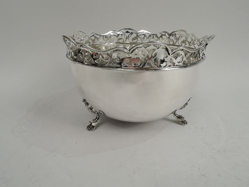 Pretty Antique English Edwardian Classical Sterling Silver Bowl