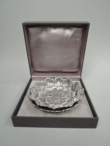 Two Gianmaria Buccellati Sterling Silver Flower Bowls in Case