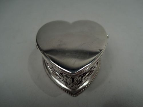 Antique American Edwardian Classical Heart-Shaped Jewelry Ring Box