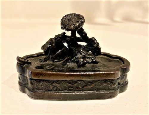 Chinese bronze water-dropper