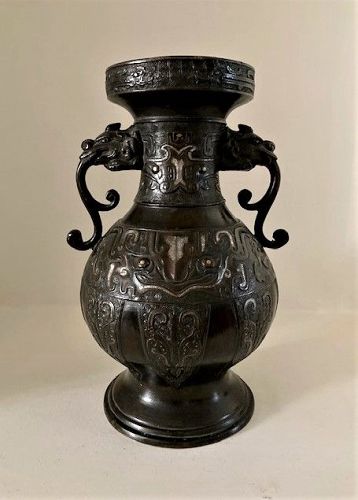 Chinese bronze vase with silver and gold decoration