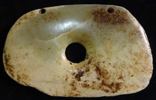 SUPERB ARCHAIC NEOLITHIC CHINESE NEPHRITE JADE AMULET