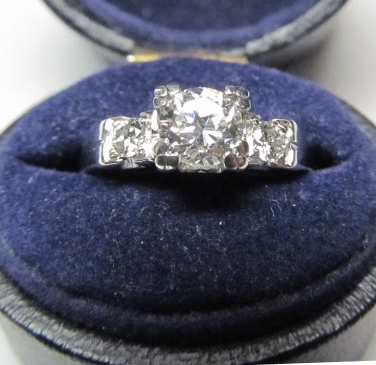 Timeless Diamond Engagement Ring Set in Platinum