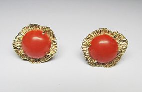 14Kt yellow Gold and Coral Earrings