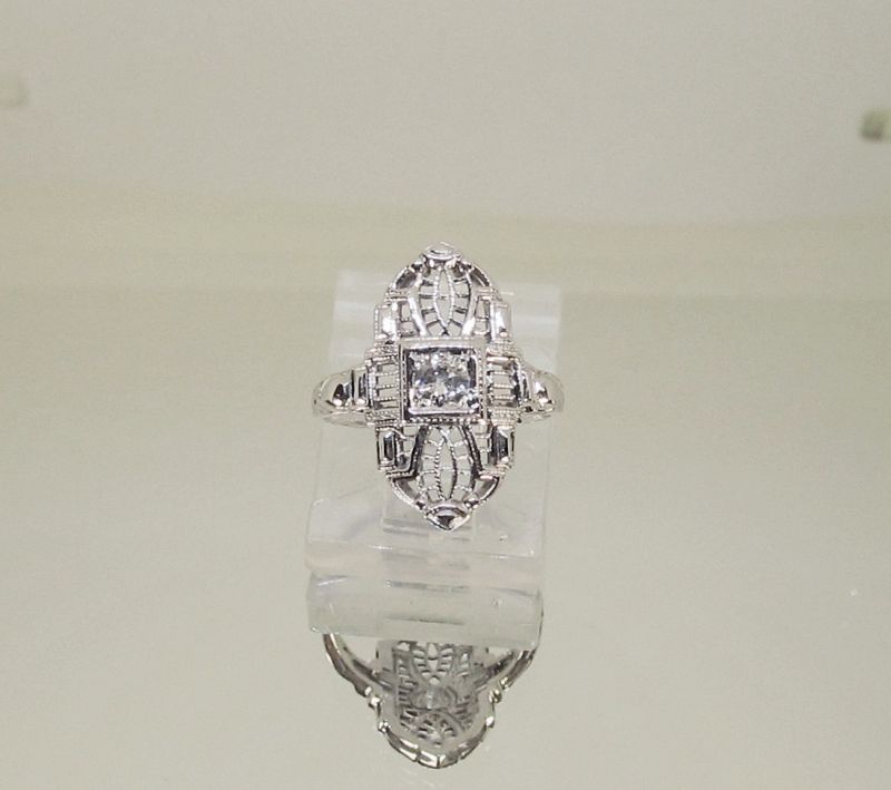 Filigree Diamond Ring 18Kt White Gold