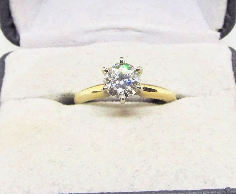 Diamond Solitaire Engagement Ring Classic