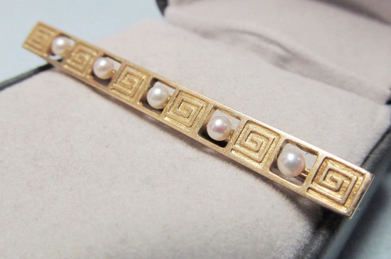 14Kt Gold Art Deco Bar pin with Pearls