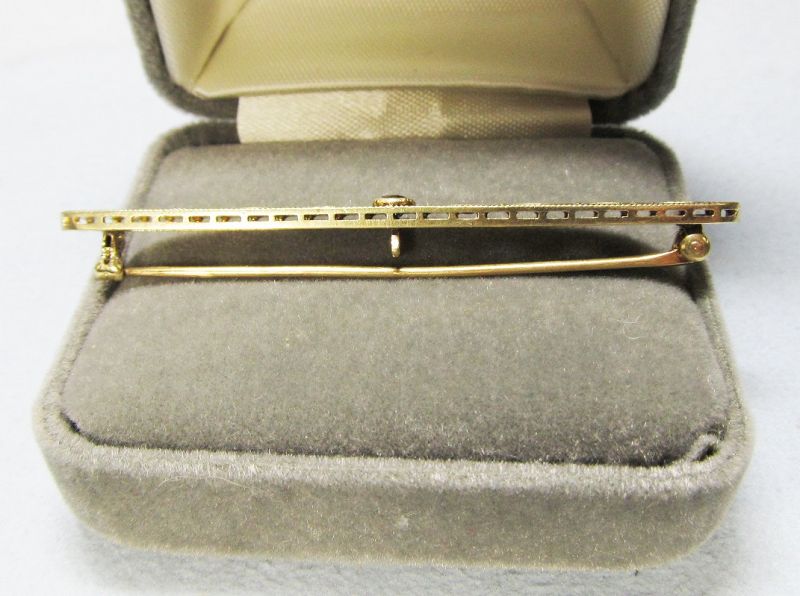 14Kt Gold and Sapphire Bar Pin