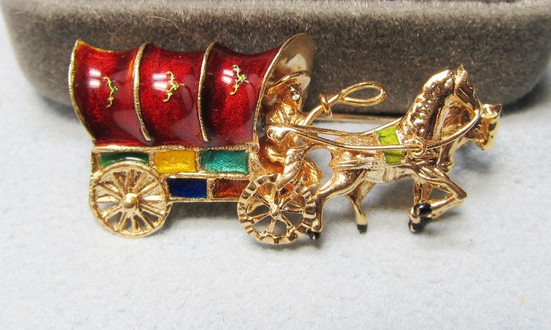 18Kt Gold and Enameled Covered-Wagon Broach
