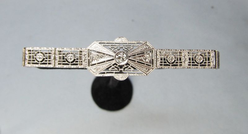 Art-Deco 14Kt Gold Filigree and Diamond Bracelet