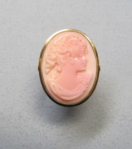 A 14Kt Yellow Gold Authentic Italian Cameo Ring