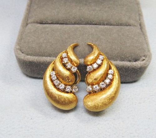 18Kt Yellow Gold and Diamond Stylish Swirl Earrings