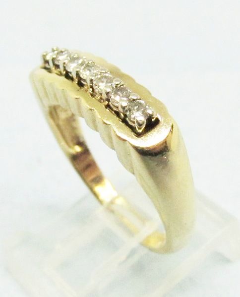 Diamond Ring Set in 14Kt Yellow Gold