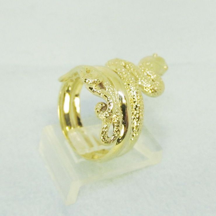 Snake Ring 18Kt Gold with Diamond Eyes