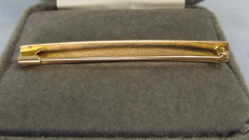 Enameled 14Kt Gold Bar Pin