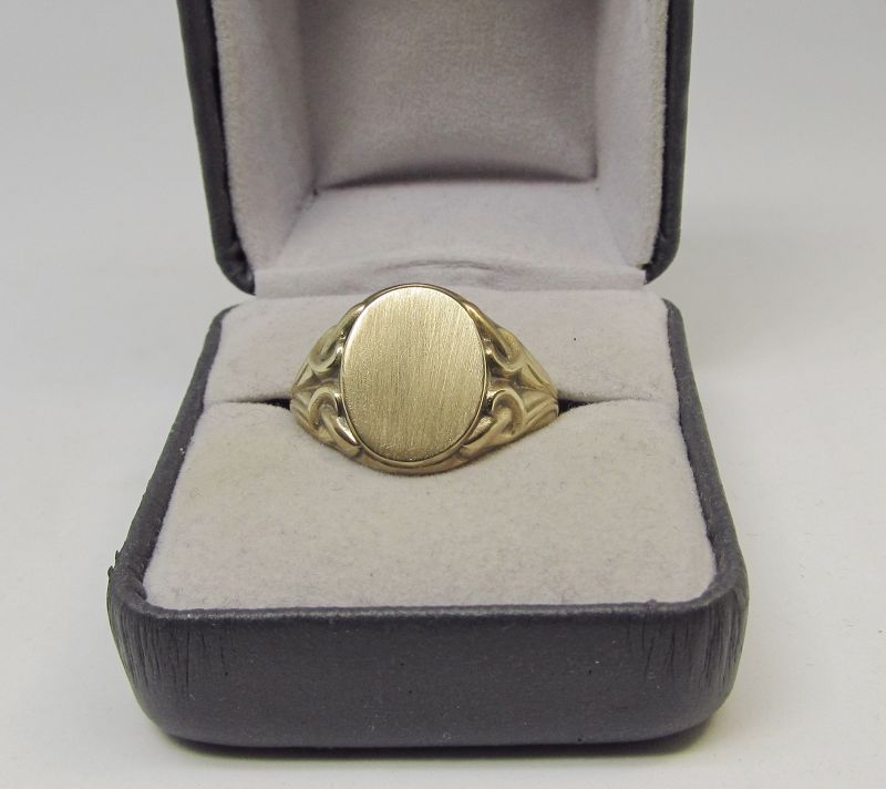 Art Nouveau Signet Ring 14Kt Gold