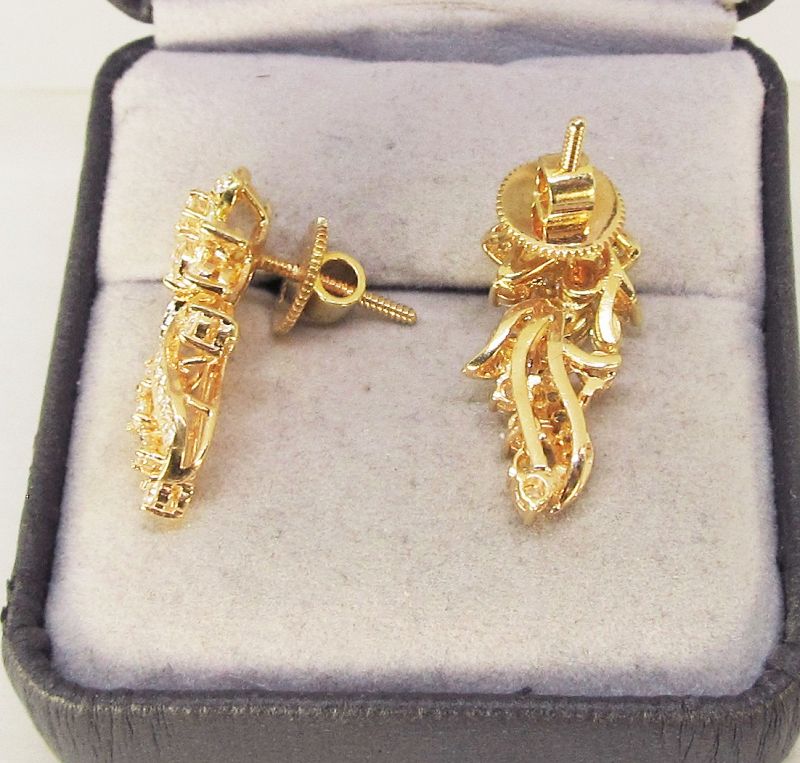 Diamond Flower Earrings 18Kt Gold