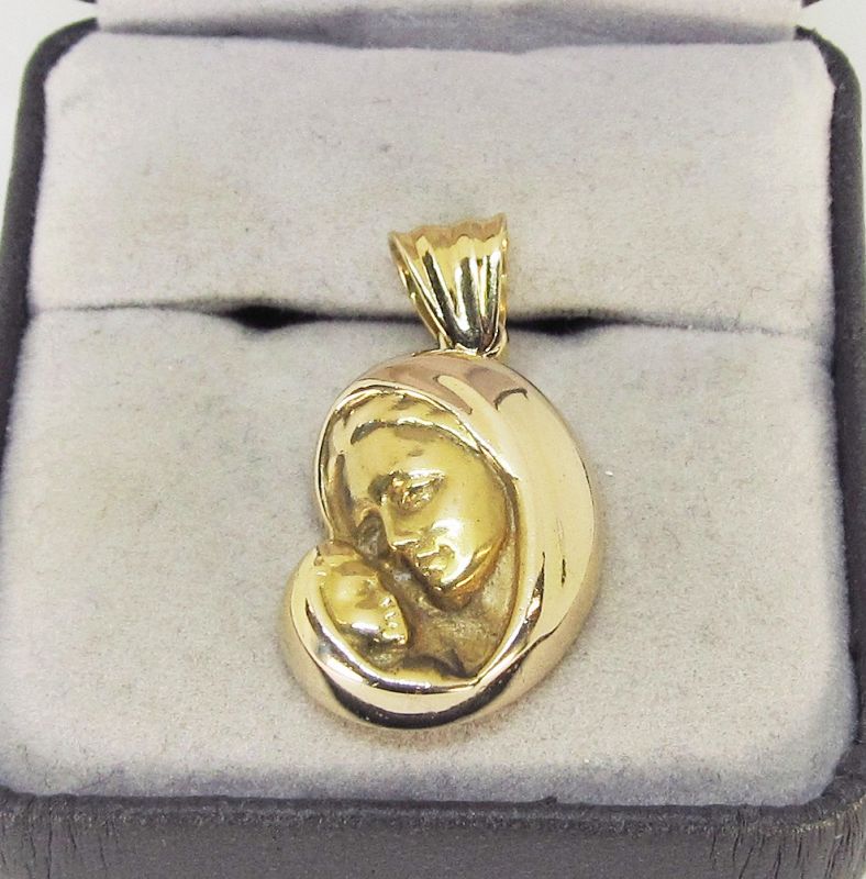 Mother and Child Pendant 18Kt Gold