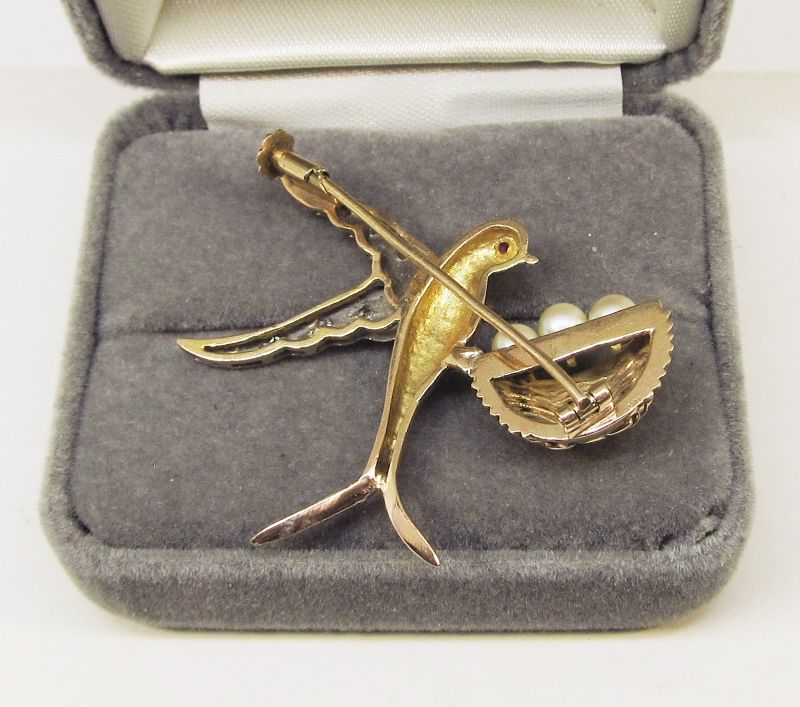 Swallow Broach with Pearls and Rose Diamonds