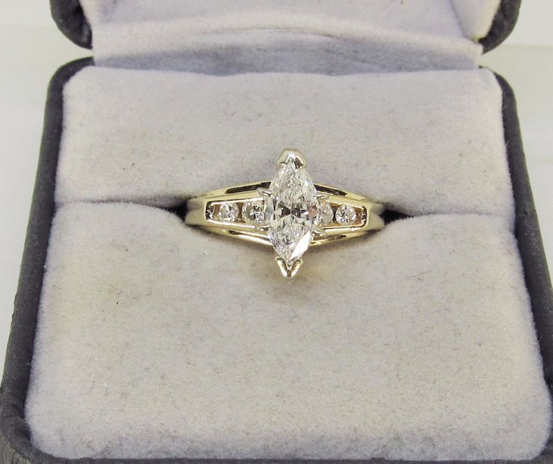 Engagement Ring Marquise Diamond 14Kt Yellow Gold