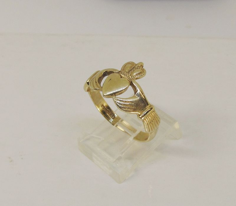 Gold Claddach Ring 14Kt British Marks