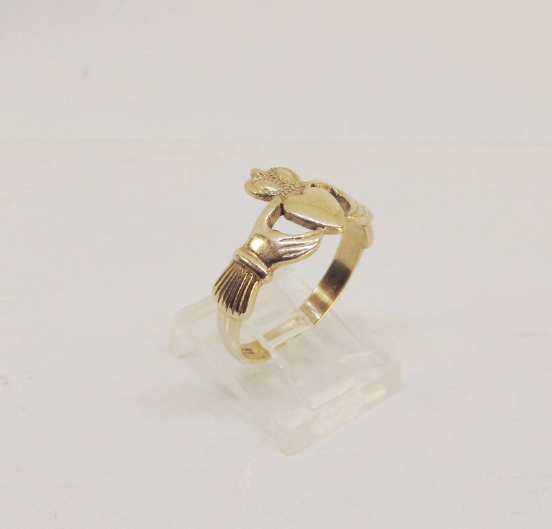 Gold Claddach Ring 14Kt British Marks