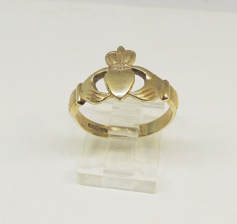 Gold Claddach Ring 14Kt British Marks