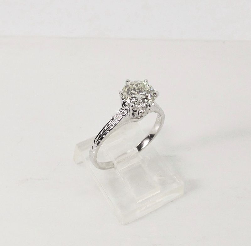 Engagement Ring Diamond Solitaire in 18Kt Setting, Antique