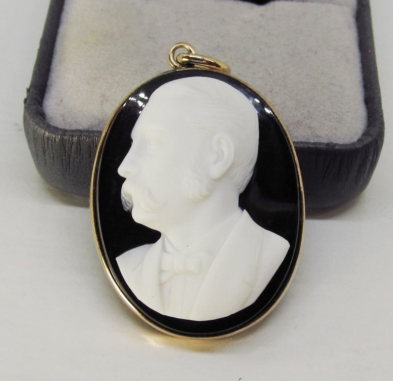 Stone Cameo Depicting Man 14Kt Gold