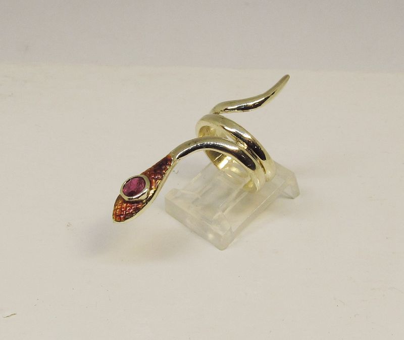 Snake Ring with Roby and Enamel 14Kt Gold