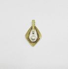 14Kt Gold Pearl and Diamond Pendant with Chain