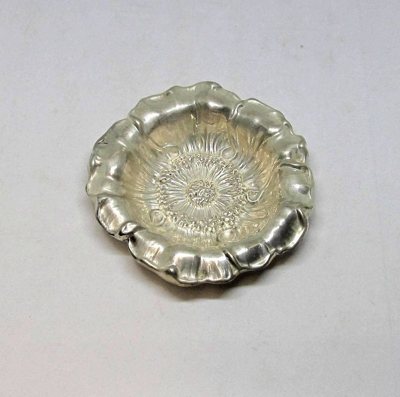 Sterling Silver Art Nouveau Gorham Decorative Dishes Set of 4