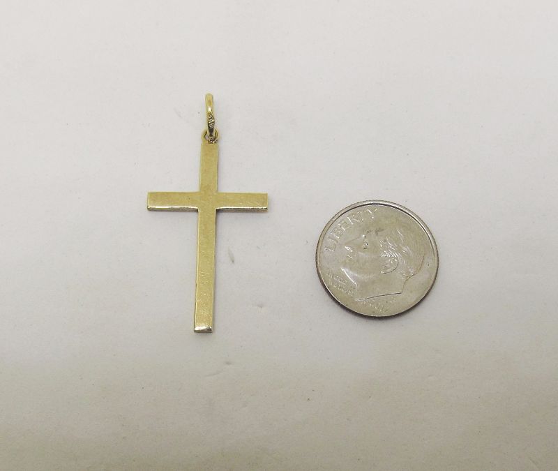 Elegant vintage 18Kt Yellow Gold Cross