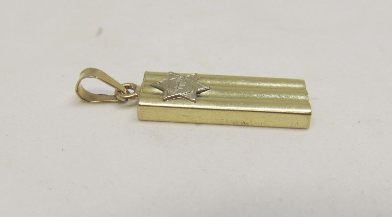 14Kt Gold Mezuzah Pendant