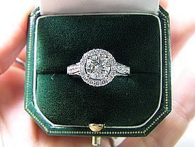 18 Kt White Gold and Diamond Engagement Ring