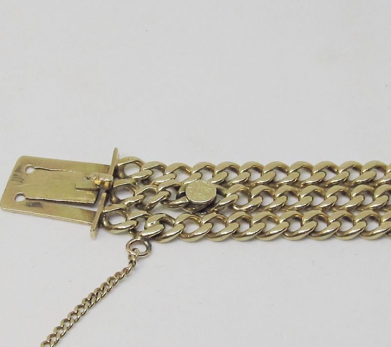 14 Kt Gold Victorian Chain Bracelet with Engraved Clasp