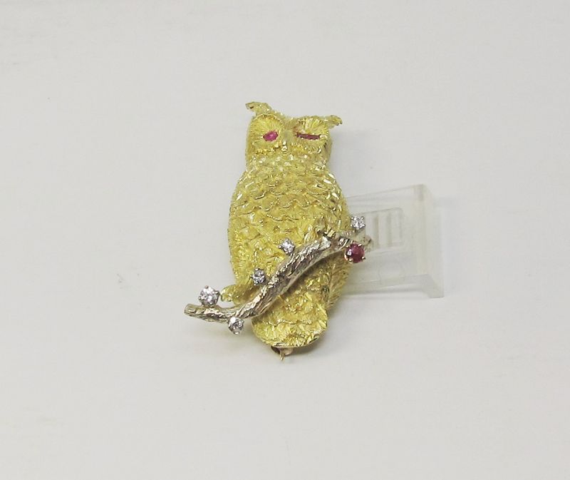 Owl Broach 18Kt Gold, Ruby and Diamond 1960's