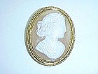 Shell Cameo Broach/Pendant in 14Kt Gold Frame
