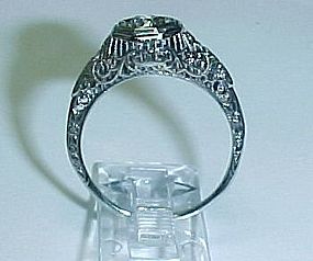 18Kt White Gold Filigree Diamond Ring