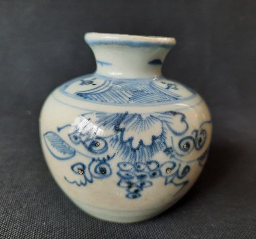 A Chinese Blue and White Porcelain Export Little Jar，Qing Dynasty