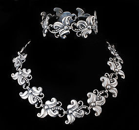 Margot de Taxco Mexican silver Hibiscus Necklace 5488