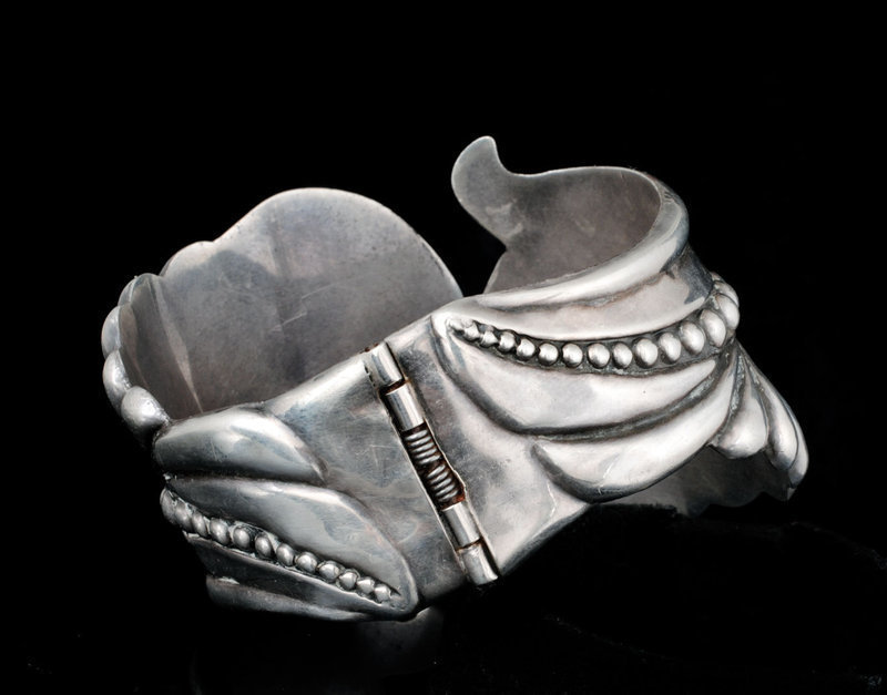 Gerardo Lopez Mexican silver repousse clamper Bracelet